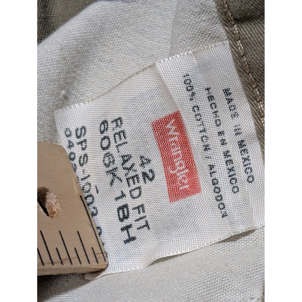 Vintage Wrangler Shorts Mens 42 Khaki Relaxed Fit Cotton Workwear NWT - Picture 5 of 6
